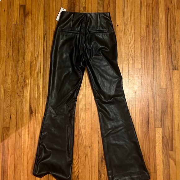 Abercrombie & Fitch Vegan Leather Pants Black - Picture 3 of 3